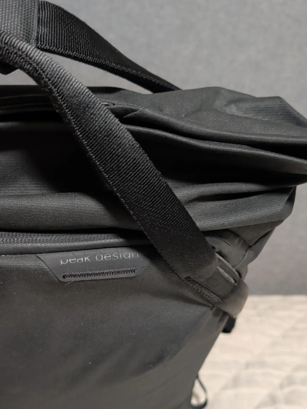 Peak Design Everyday Totepack 20L Minimalist Black Roll-Top Men's Backpack